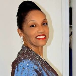 Meet your Posher, Claudette